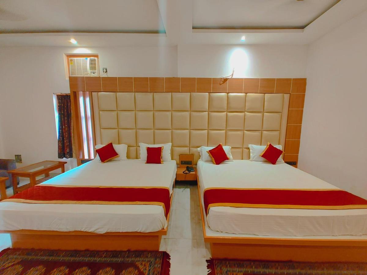 Avadh Sunshine Palace Hotel And Resort Ayodhya Exterior foto