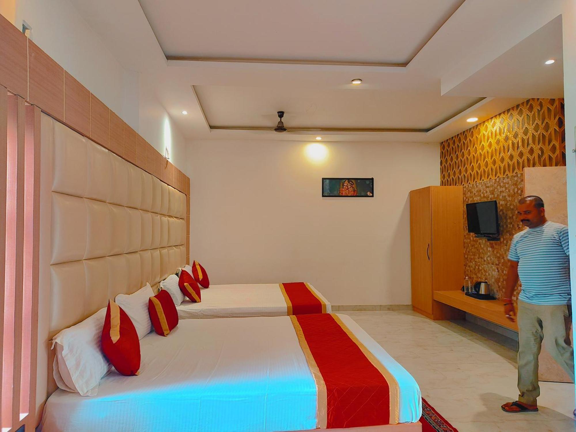 Avadh Sunshine Palace Hotel And Resort Ayodhya Exterior foto